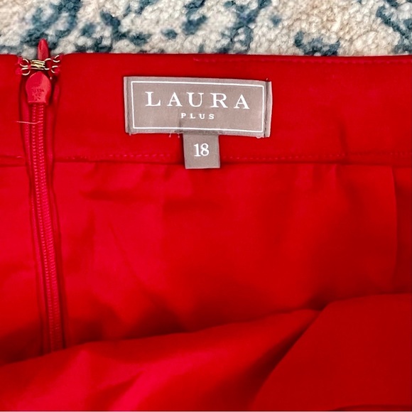 🎉GIFT with purchase of 2+🎉 New LAURA PLUS Midi Skirt - Picture 3 of 8